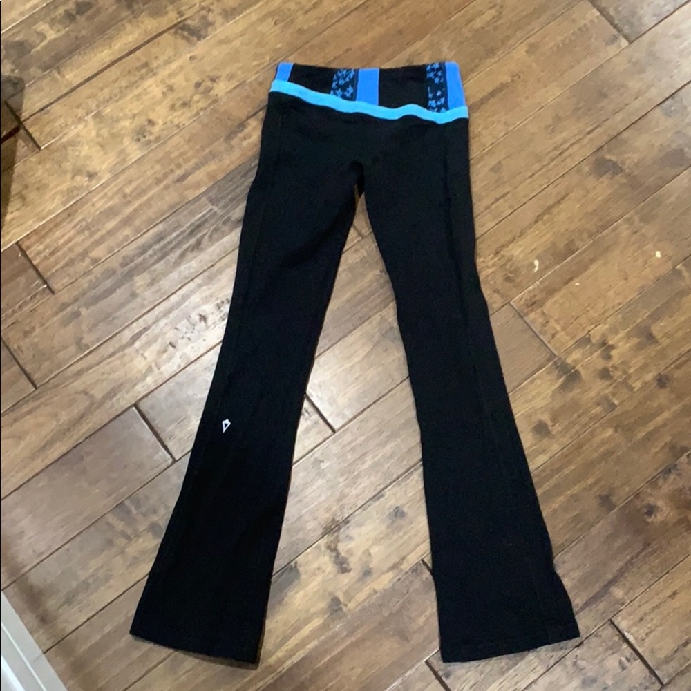 gently used, ivivva yoga pants, reversible